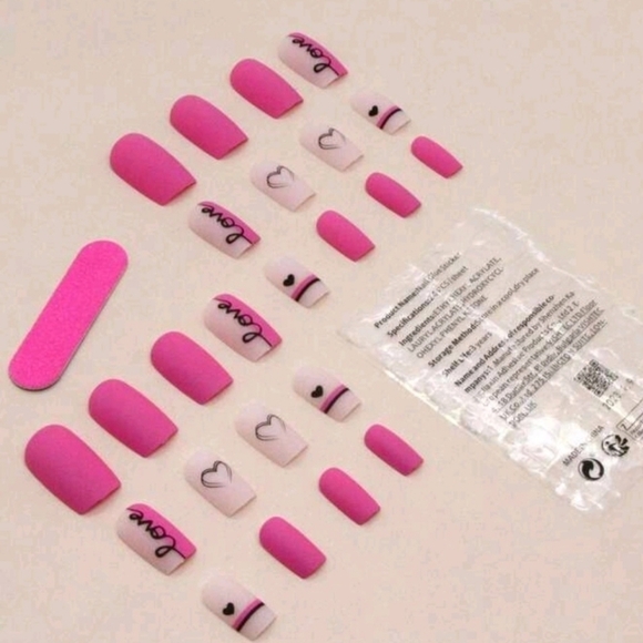 2/$16 Hearts Matte Press On Nails - Picture 4 of 10